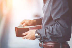 Borse donna: i colori dell’estate