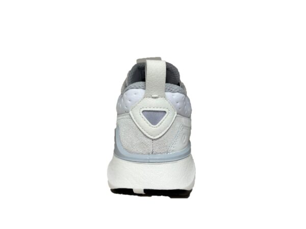 Sneaker da uomo in pelle scamosciata  ECCO Biom 2.2 bianco