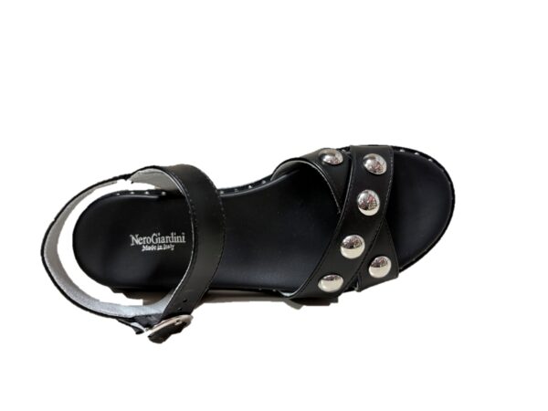 Nero Giardini E410490D sandalo in pelle nero