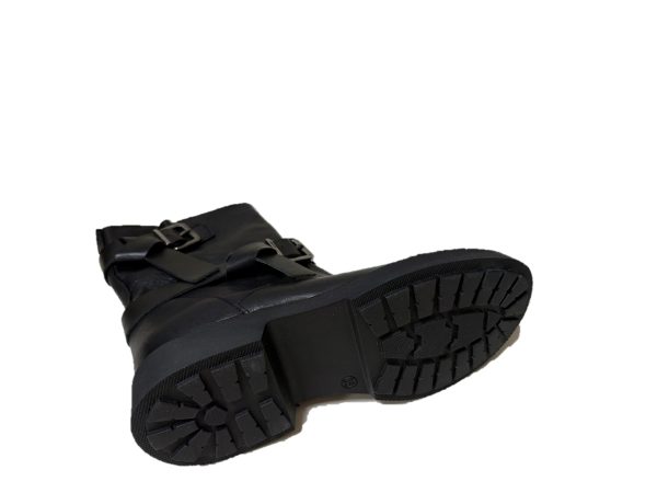 Latika LTK 8013 in pelle nero