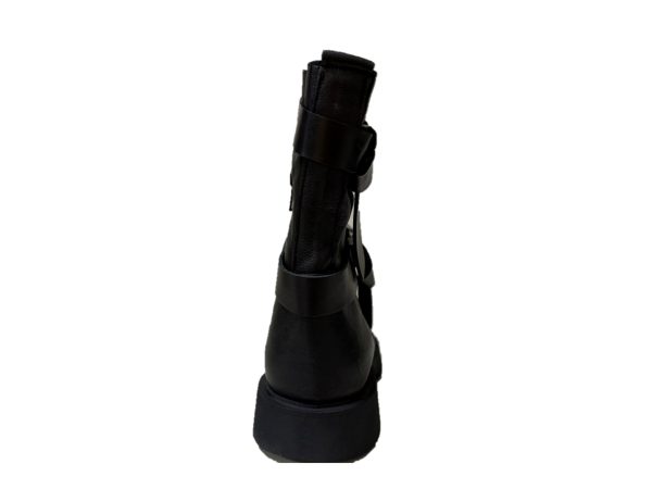 Latika LTK 8013 in pelle nero